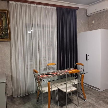 יירבאן Grig'S Home מראה חיצוני תמונה